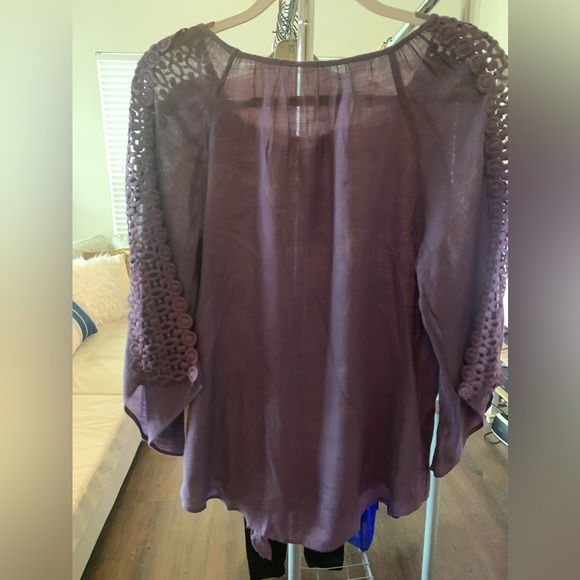 Purple long sleeved top with embroidered lace detailing on sleeves- L - Picture 4 of 4